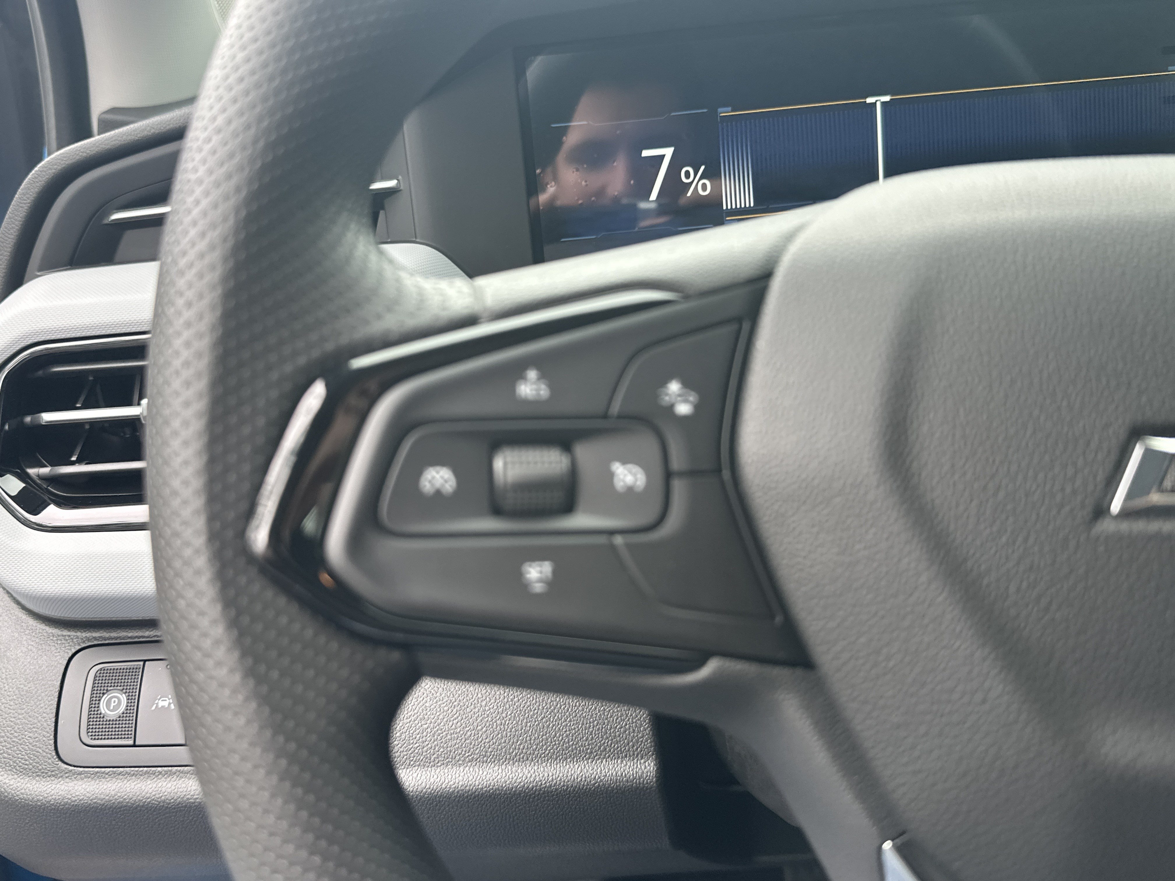 New 2027 Chevrolet Bolt LT FWD image 23