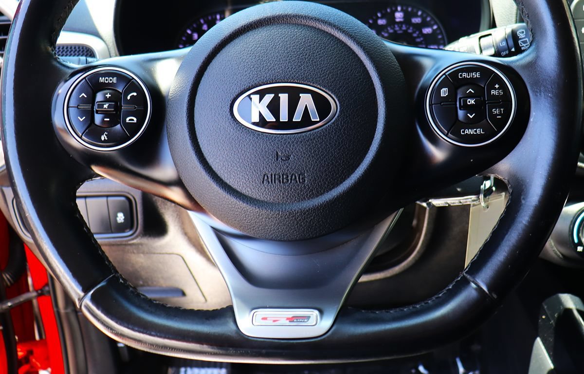 Used 2020 Kia Soul GT-Line FWD image 55