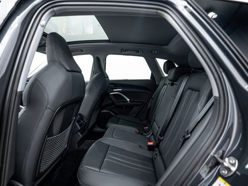 New 2025 Audi Q5 Premium Plus image 21