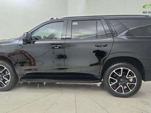 Used 2021 Chevrolet Tahoe RST w/ Luxury Package RWD image 11