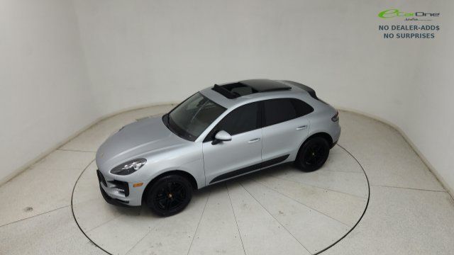 Used 2019 Porsche Macan AWD/4WD image 23