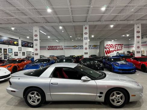 Used 2002 Pontiac Firebird Formula w/ Opt Pkg image 5