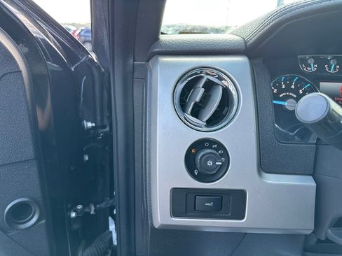 Used 2011 Ford F150 Lariat w/ Lariat Chrome Pkg RWD image 12