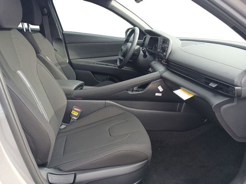 New 2026 Hyundai Elantra SEL Sport Premium FWD image 15