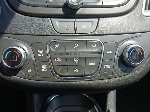 Used 2024 Chevrolet Malibu LT FWD image 24