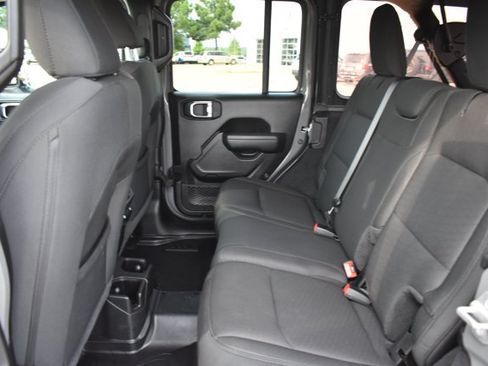 Used 2022 Jeep Wrangler Unlimited Sport AWD/4WD image 14