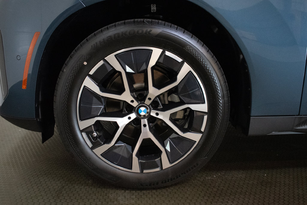 New 2026 BMW X3 xDrive30i w/ Premium Package AWD/4WD image 9