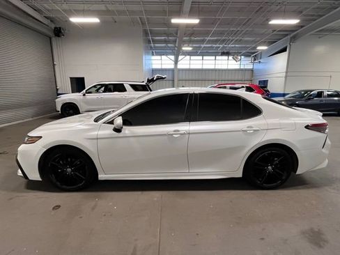 Used 2023 Toyota Camry XSE image 6