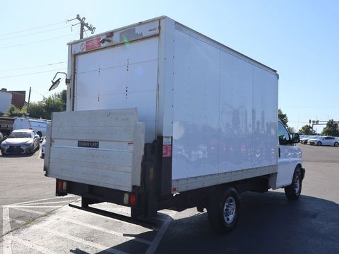 Used 2021 Chevrolet Express 3500 RWD image 7