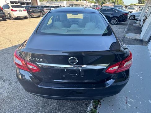 Used 2016 Nissan Altima 2.5 S w/ Power Driver Seat Package FWD image 7