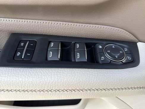 Used 2021 GMC Yukon Denali image 15