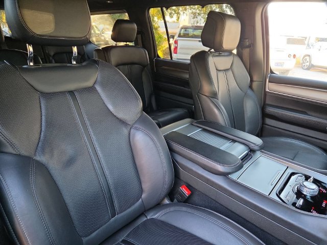 Used 2024 Jeep Wagoneer Series II w/ Convenience Group I AWD/4WD image 30