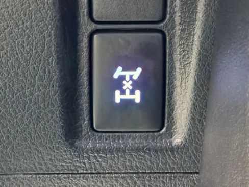 Used 2018 Lexus GX 460 Premium w/ Premium Package AWD/4WD image 41