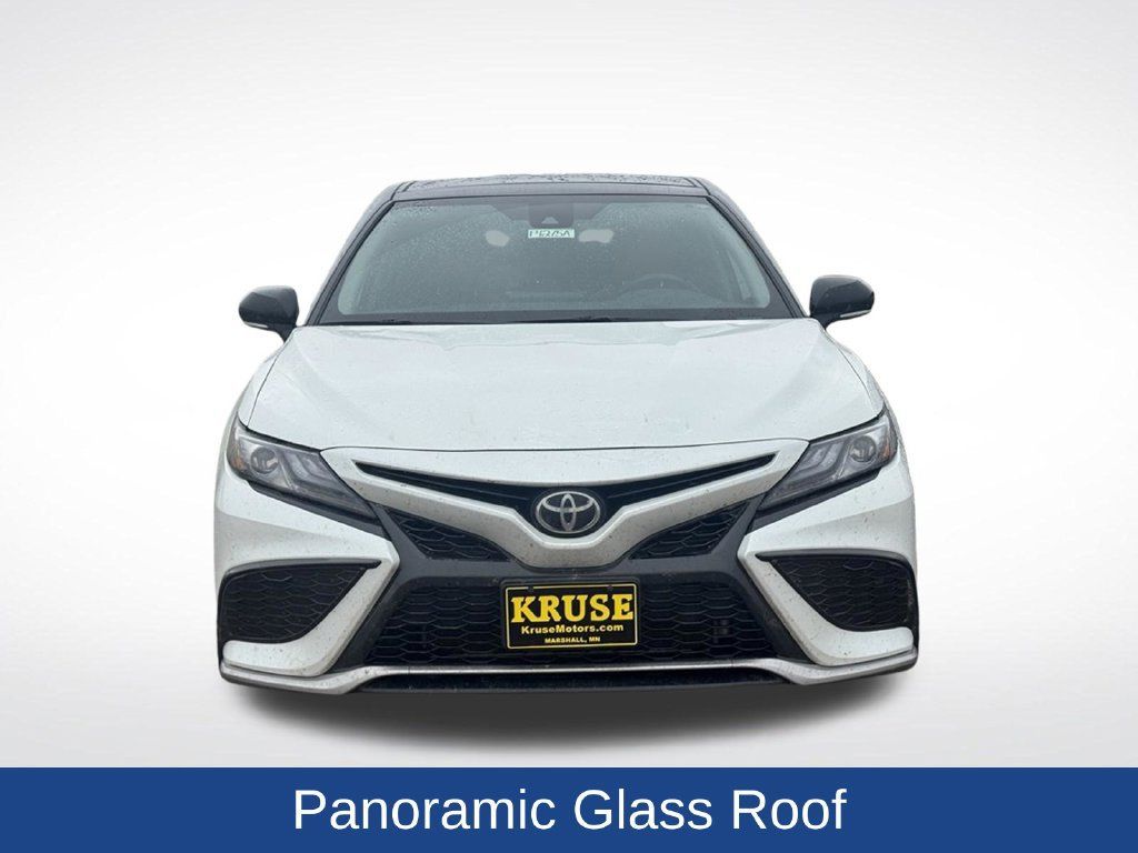 Used 2022 Toyota Camry XSE AWD/4WD image 17