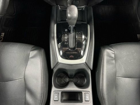 Used 2016 Nissan Rogue SL w/ SL Premium Package image 32