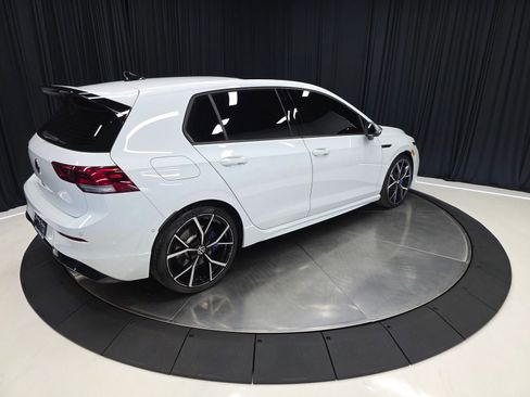Used 2022 Volkswagen Golf R AWD/4WD image 11