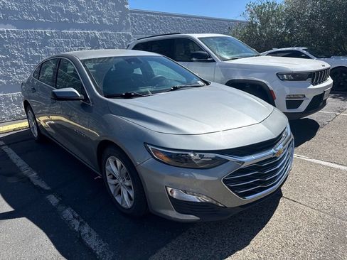 Used 2025 Chevrolet Malibu LT FWD image 6