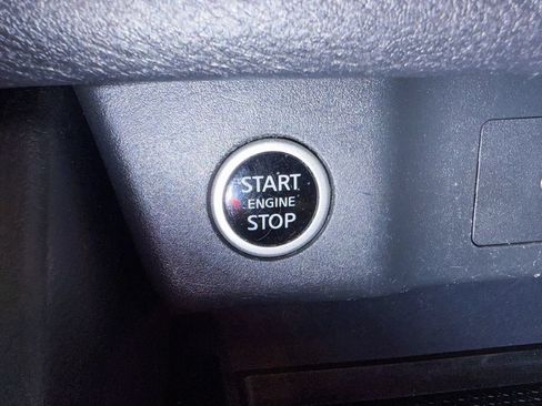Certified 2023 Nissan Rogue SV FWD image 28