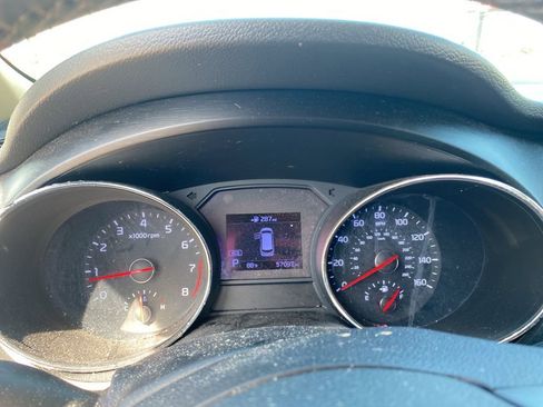 Used 2019 Kia Sedona EX image 19