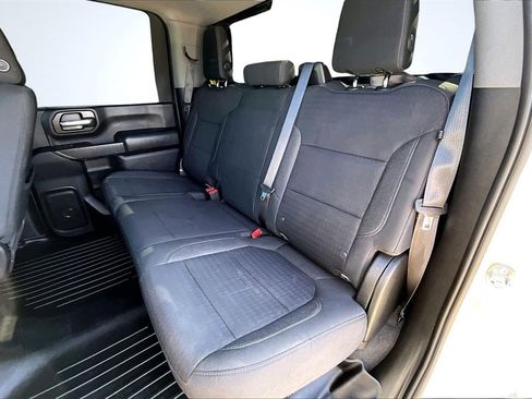 Used 2022 Chevrolet Silverado 2500 Custom w/ Custom Convenience Package image 26