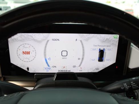 Used 2024 GMC Hummer EV 3X w/ LPO, Illumination Package image 30