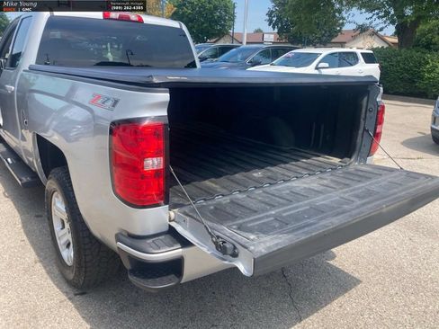 Used 2017 Chevrolet Silverado 1500 LT w/ All Star Edition AWD/4WD image 10