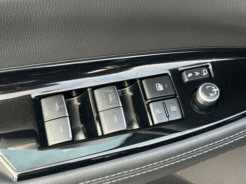 Certified 2023 Toyota Mirai XLE image 17