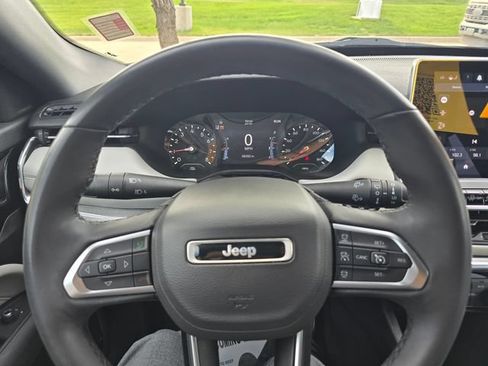 Used 2023 Jeep Compass Limited AWD/4WD image 18