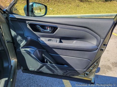 Used 2025 Subaru Forester Limited image 34