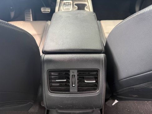 Used 2018 Honda Accord Sport image 13