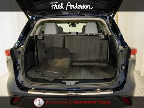 Used 2021 Toyota Highlander Limited AWD/4WD image 5