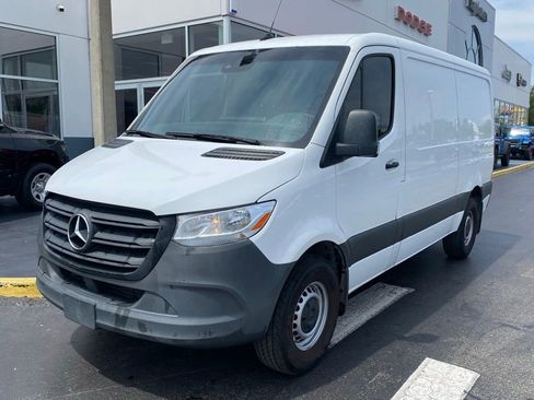 Used 2024 Mercedes-Benz Sprinter 2500 image 4