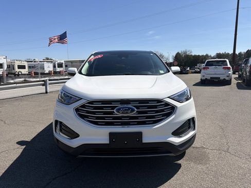 Certified 2022 Ford Edge SEL w/ Convenience Package image 2