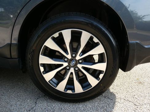 Used 2016 Subaru Outback 2.5i Limited AWD/4WD image 39