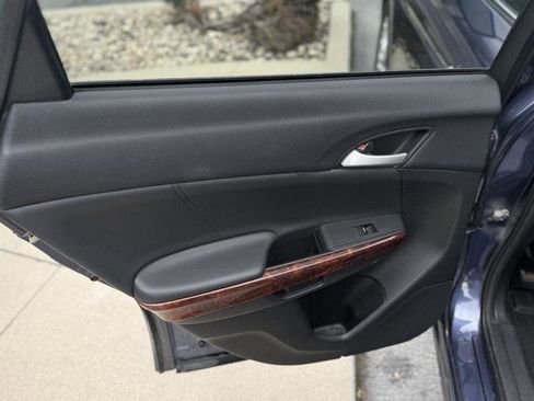 Used 2012 Honda Crosstour EX-L image 24