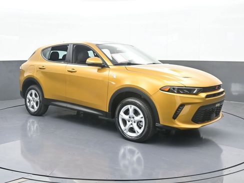 Used 2024 Dodge Hornet GT image 8