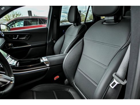 New 2026 Mercedes-Benz GLC 300 4MATIC image 7