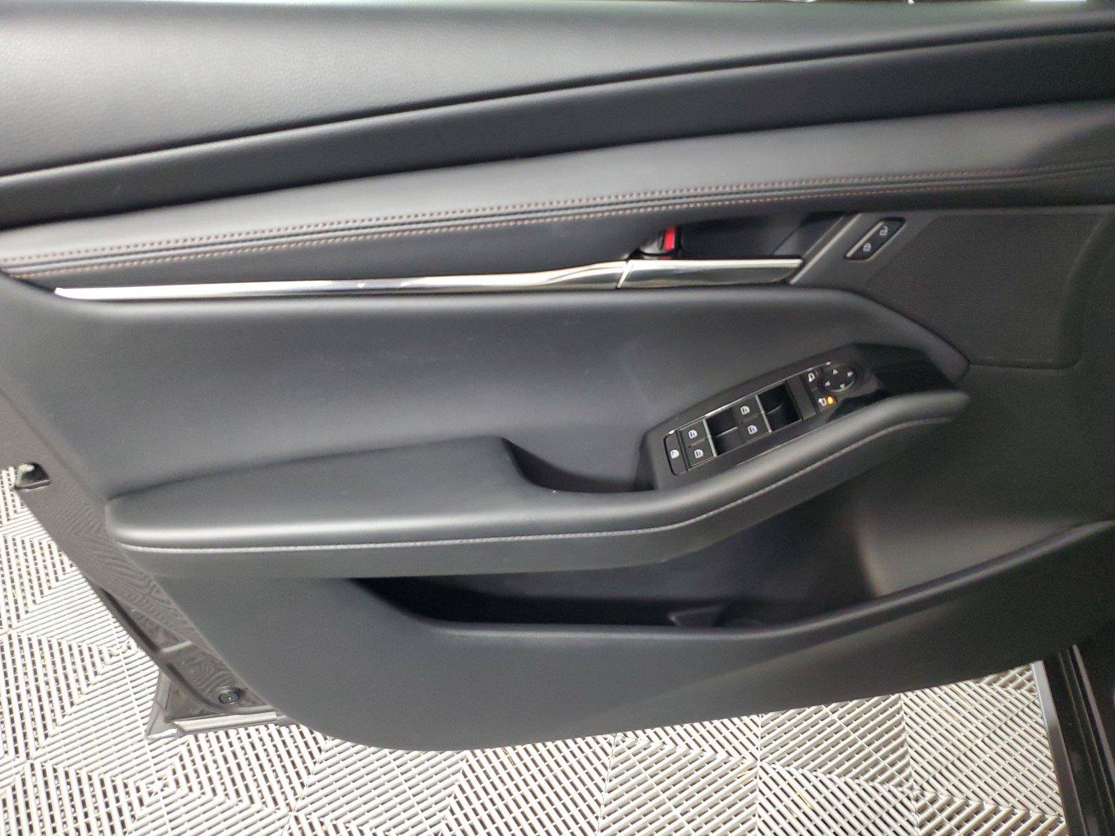 Certified 2025 MAZDA MAZDA3 s FWD image 19