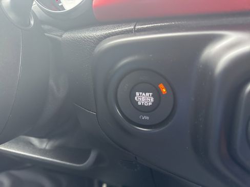 Certified 2022 Jeep Gladiator Rubicon w/ LED Lighting Group image 8