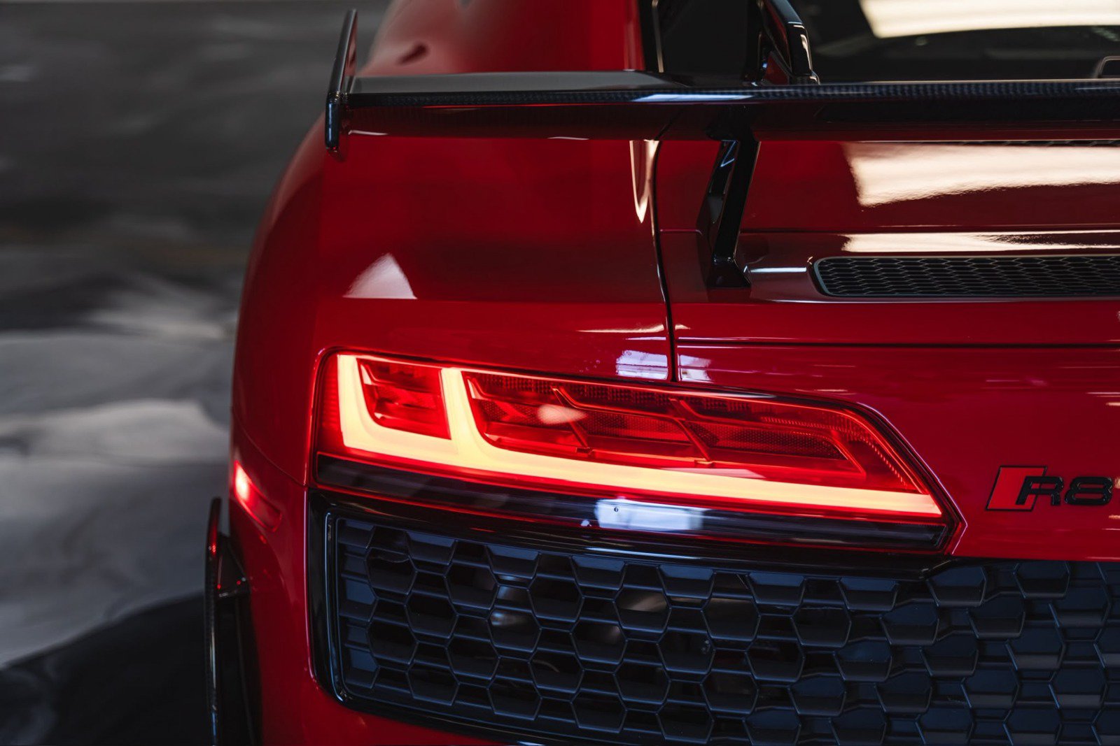Used 2023 Audi R8 V10 GT RWD image 4