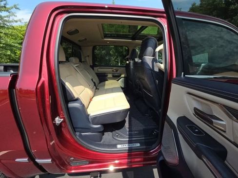 Used 2020 RAM 1500 Limited AWD/4WD image 32