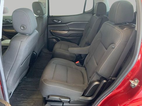 Used 2023 GMC Acadia SLE w/ Driver Convenience Package image 17