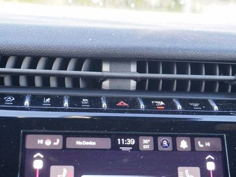 Used 2023 Jeep Grand Cherokee Altitude image 17