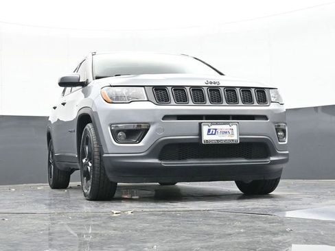 Used 2019 Jeep Compass Altitude image 50