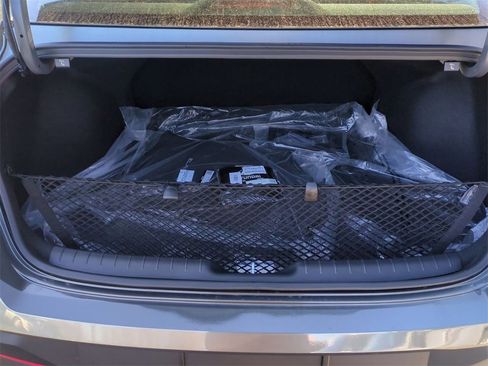 New 2026 Hyundai Elantra SE image 23