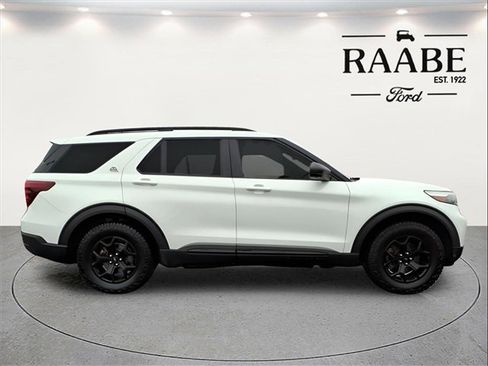 Used 2022 Ford Explorer Timberline image 9