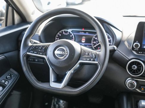 Used 2025 Nissan Sentra SV image 14