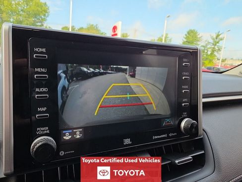 Certified 2021 Toyota RAV4 XLE Premium AWD/4WD image 19
