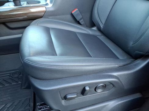 Used 2025 Chevrolet Silverado 1500 LT Trail Boss w/ Convenience Package II image 15