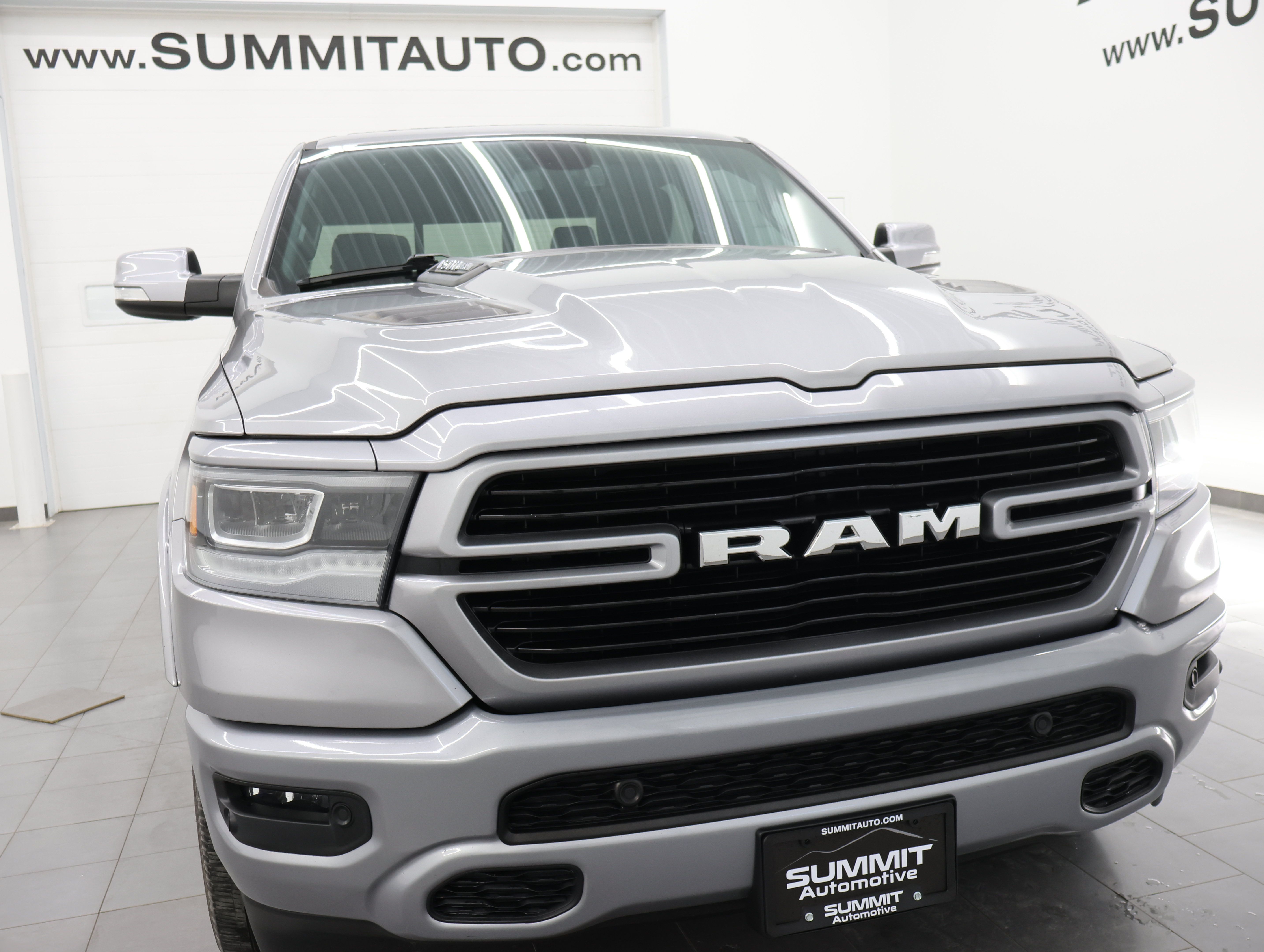Used 2020 RAM 1500 Laramie AWD/4WD image 22